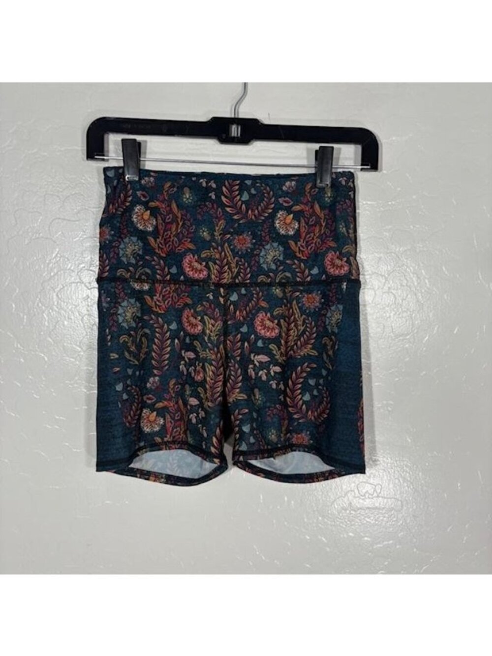 Yoga Democracy Shorts Womens Small Multicolor Floral High Rise 4 In Biker Yoga